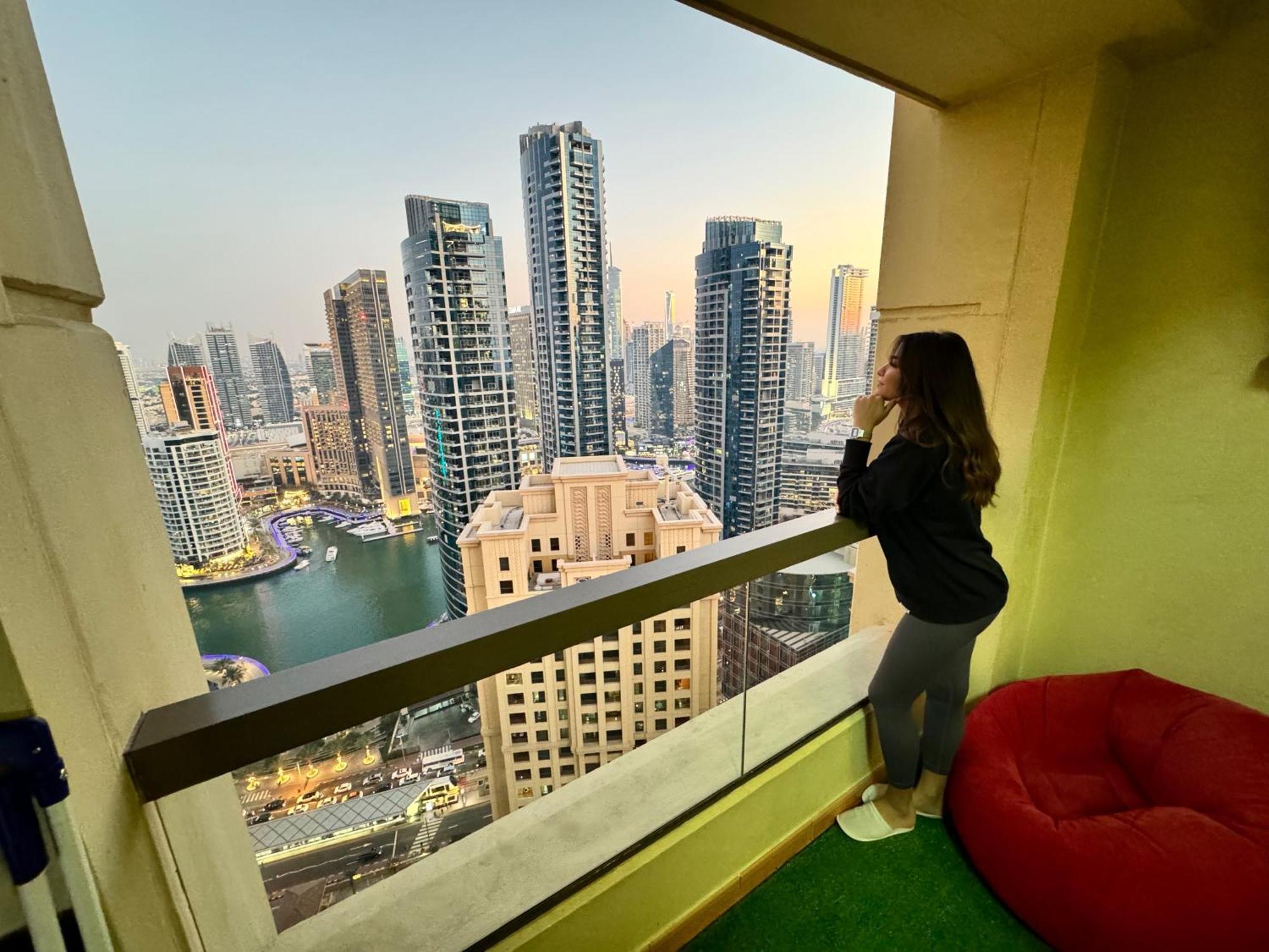 Berloga Capsule Jbr Vandrerhjem Dubai Eksteriør bilde